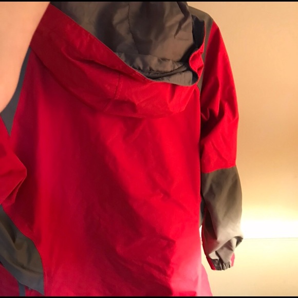 North Face red and gray Gore Tex rain jacket - Picture 8 of 8